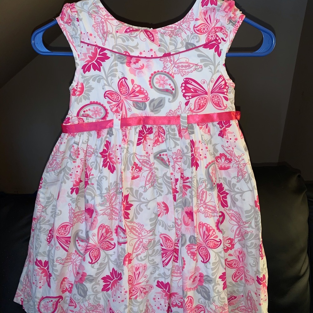 Girls dress